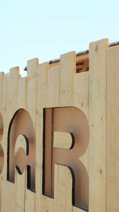 L’Ilot Bar : Une Expérience Lounge Unique sur le Lac Perrin